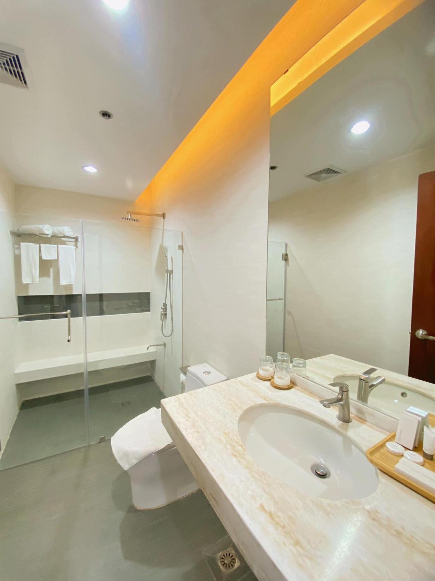 Jrp Vanyard Resort Hotel Kalibo Ngoại thất bức ảnh